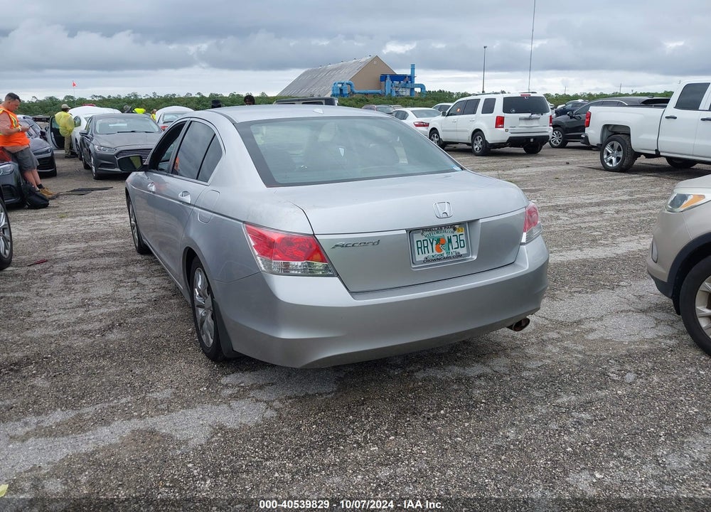 2010 HONDA ACCORD 2.4 EX-L VIN: 1HGCP2F87AA060081