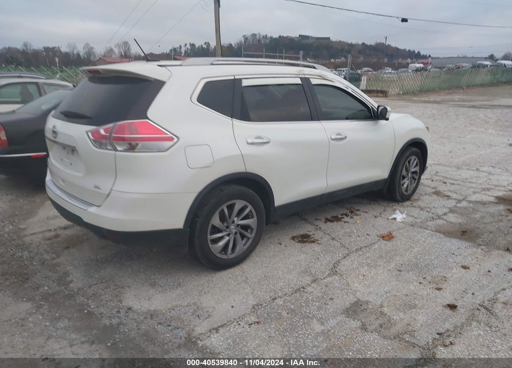 2015 NISSAN ROGUE SL VIN: 5N1AT2MT2FC790674
