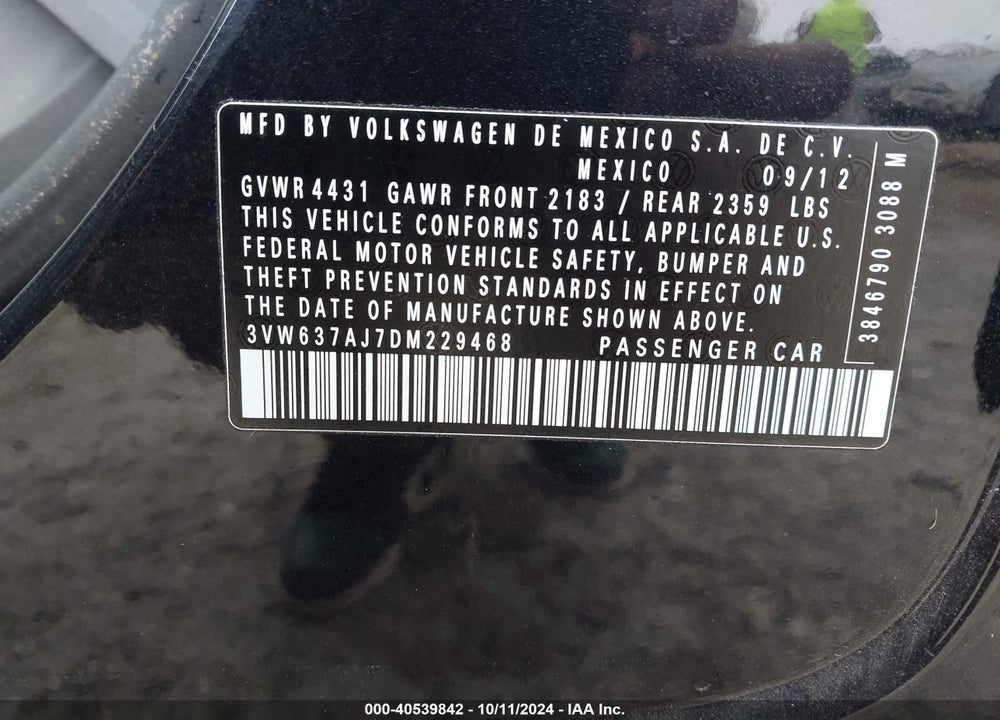 2013 VOLKSWAGEN JETTA HYBRID SEL VIN: 3VW637AJ7DM229468