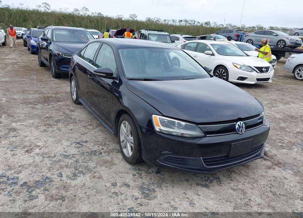 2013 VOLKSWAGEN JETTA HYBRID SEL VIN: 3VW637AJ7DM229468