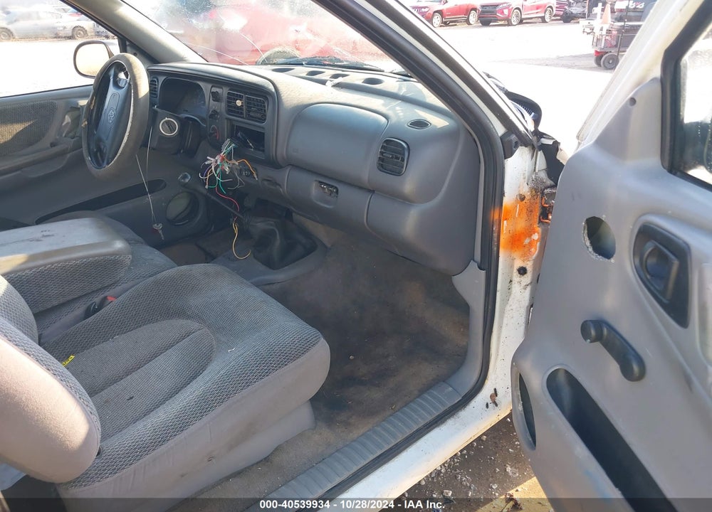 1999 DODGE DAKOTA SLT/SPORT VIN: 1B7GL22XXXS173681