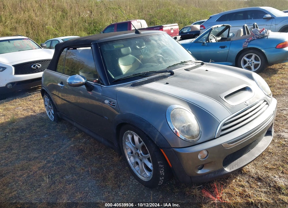 2005 MINI COOPER S VIN: WMWRH33505TF85533