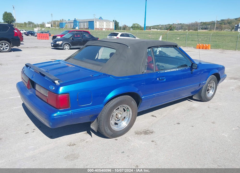 1992 FORD MUSTANG LX VIN: 1FACP44M3NF121533