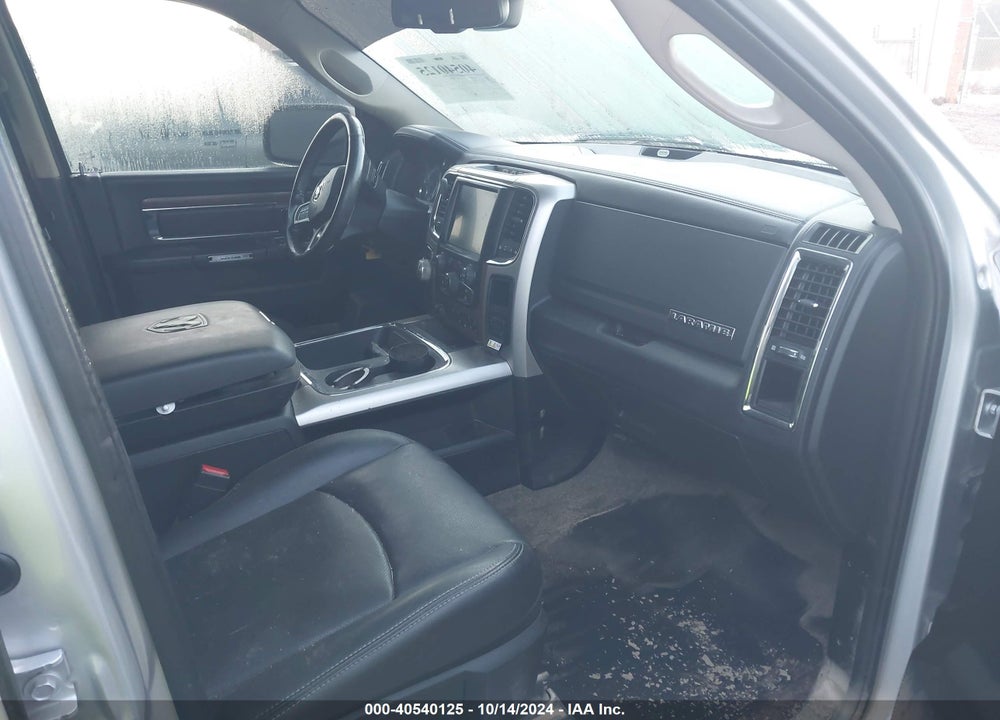 2017 RAM 1500 LAIE  4X4 5'7 BOX VIN: 1C6RR7NT0HS722424