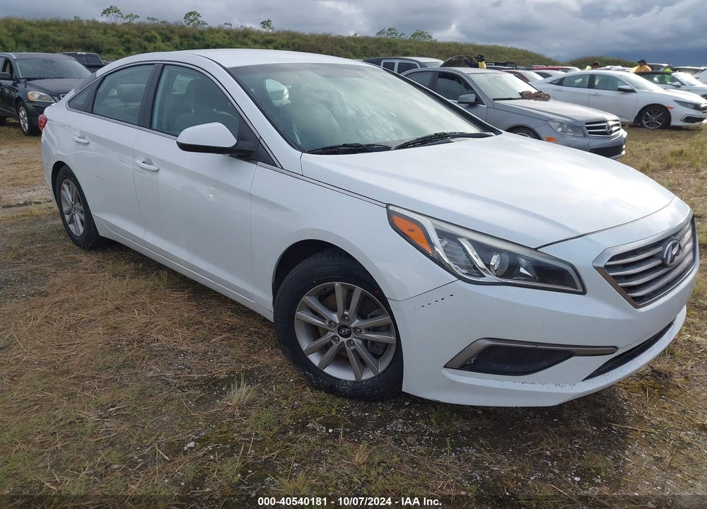 2017 HYUNDAI SONATA SE VIN: 5NPE24AFXHH500174