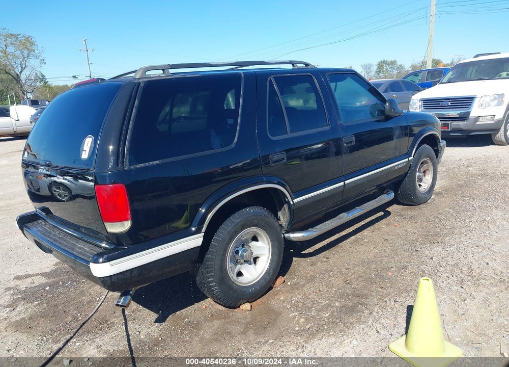 1996 CHEVROLET BLAZER VIN: 1GNCS13W5T2230209