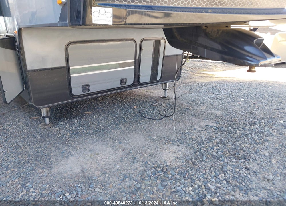 2018 FOREST RIVER XLRT VIN: 4X4FXLK23JF163787