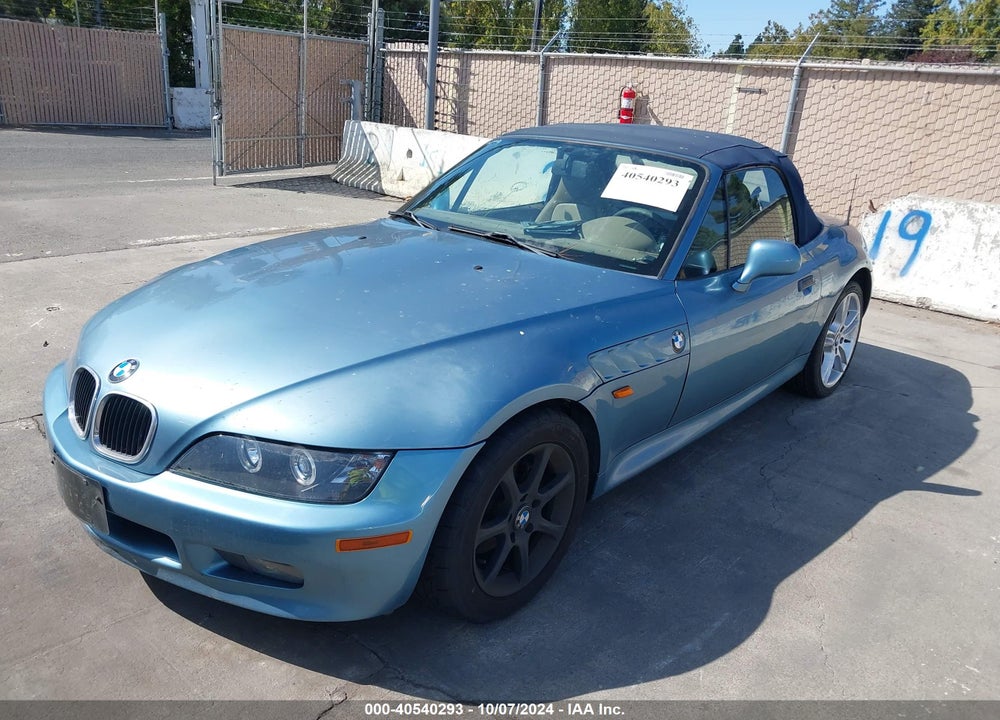 1998 BMW Z3 1.9 VIN: 4USCH7327WLE06812