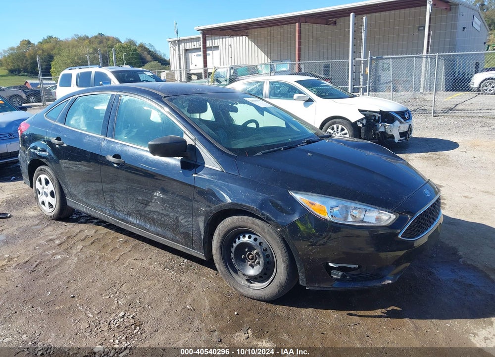 2018 FORD FOCUS S VIN: 1FADP3E27JL221822