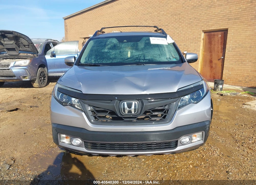 2018 HONDA RIDGELINE RTL-E VIN: 5FPYK3F75JB010262