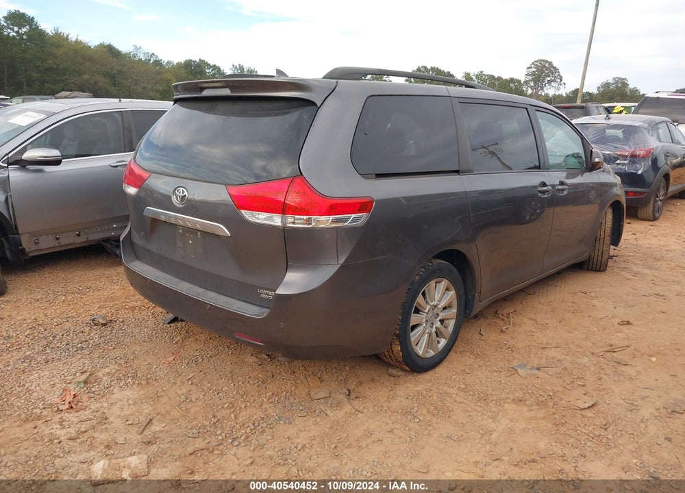 2014 TOYOTA SIENNA LIMITED 7 PASSENGER VIN: 5TDDK3DC3ES082487