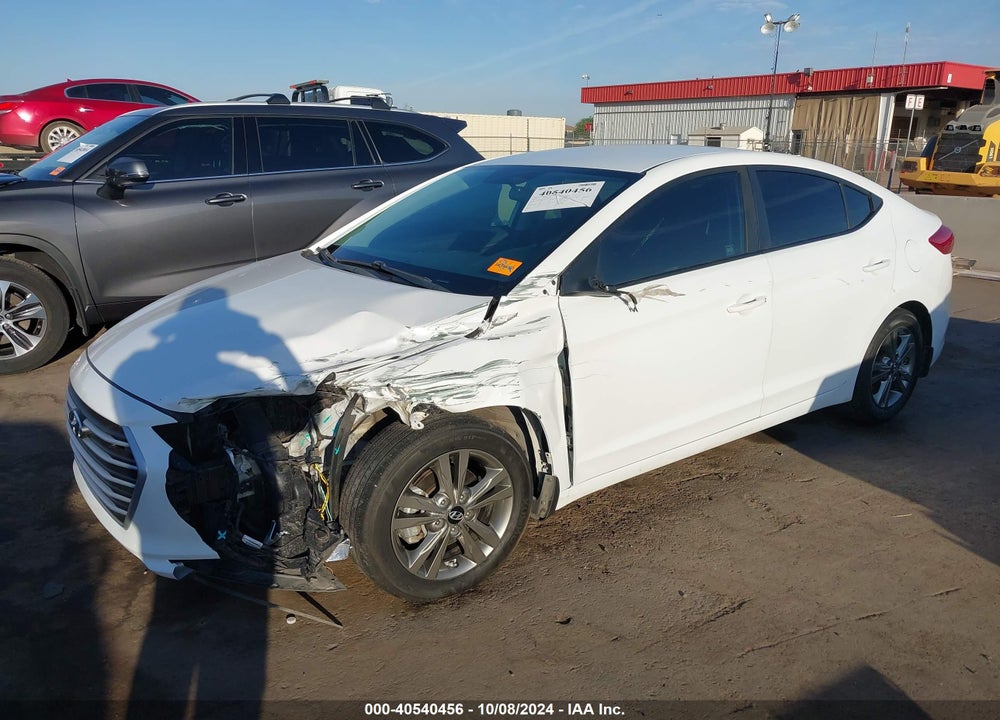 2018 HYUNDAI ELANTRA SEL VIN: 5NPD84LF3JH330897