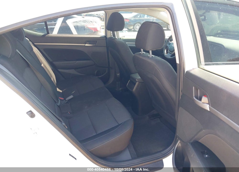 2018 HYUNDAI ELANTRA SEL VIN: 5NPD84LF3JH330897