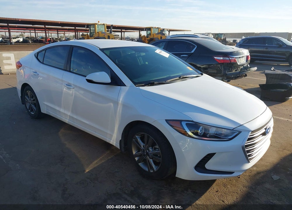 2018 HYUNDAI ELANTRA SEL VIN: 5NPD84LF3JH330897