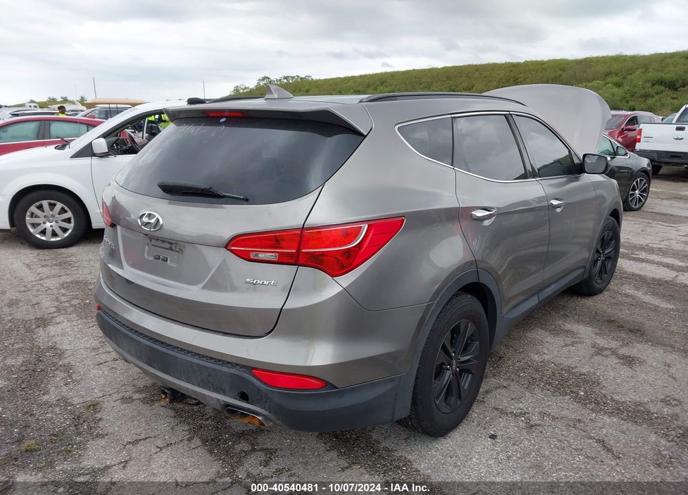 2016 HYUNDAI SANTA FE SPORT 2.4L VIN: 5XYZU3LB7GG313822