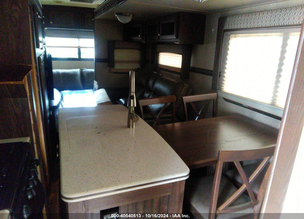 2017 FLAGSTAFF --- VIN: 4X4TFLH25H1875920