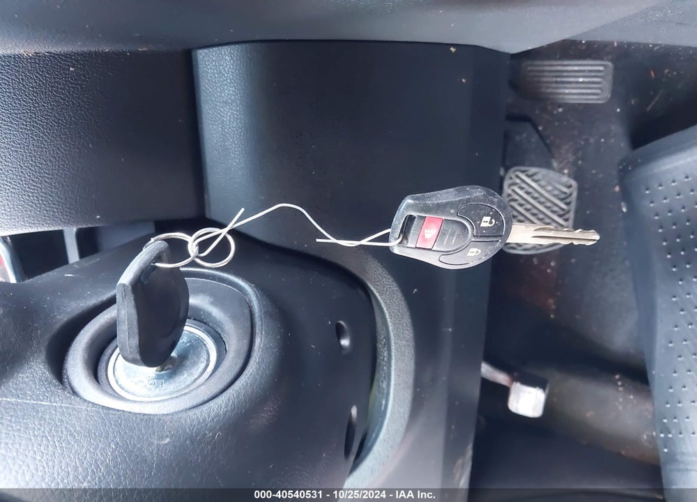 2013 NISSAN ROGUE S VIN: JN8AS5MV8DW123439