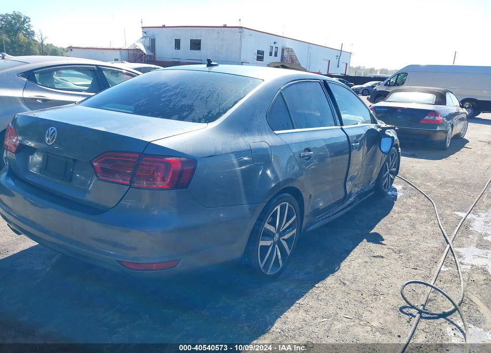 2014 VOLKSWAGEN JETTA GLI AUTOBAHN W/NAV VIN: 3VW4S7AJ7EM353977
