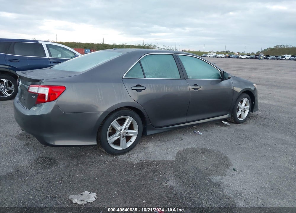 2014 TOYOTA CAMRY SE VIN: 4T1BF1FK2EU870995