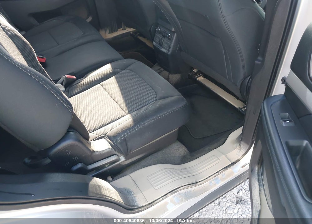 2017 FORD EXPLORER XLT VIN: 1FM5K8D85HGE25470