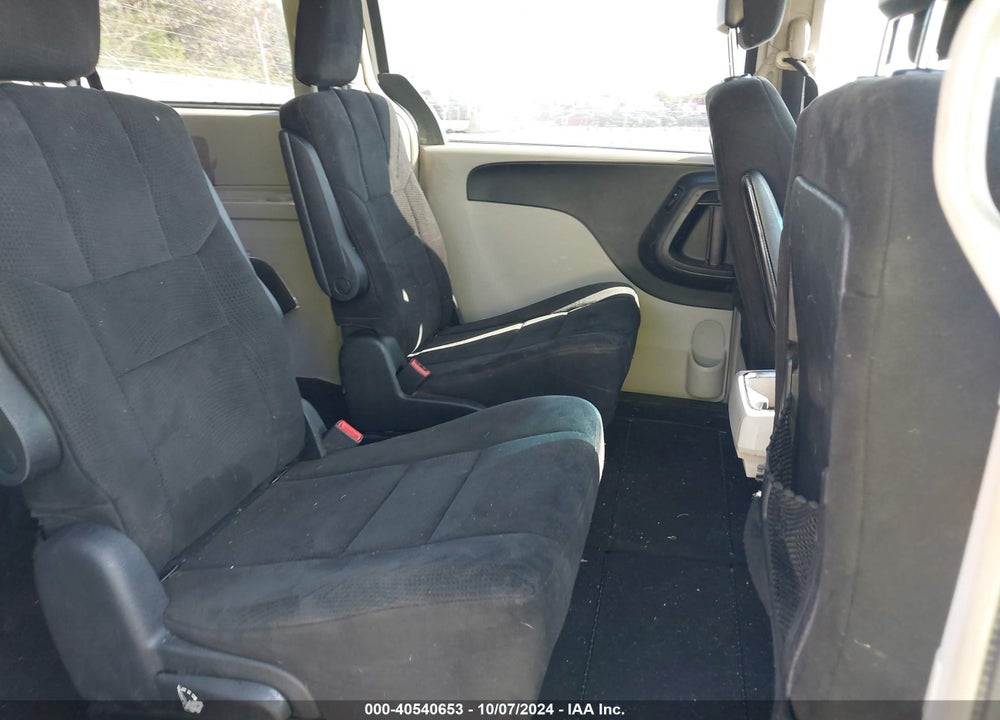 2011 CHRYSLER TOWN & COUNTRY TOURING VIN: 2A4RR5DG6BR775598