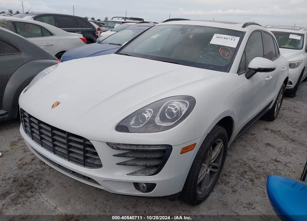 2017 PORSCHE MACAN VIN: WP1AA2A52HLB09432