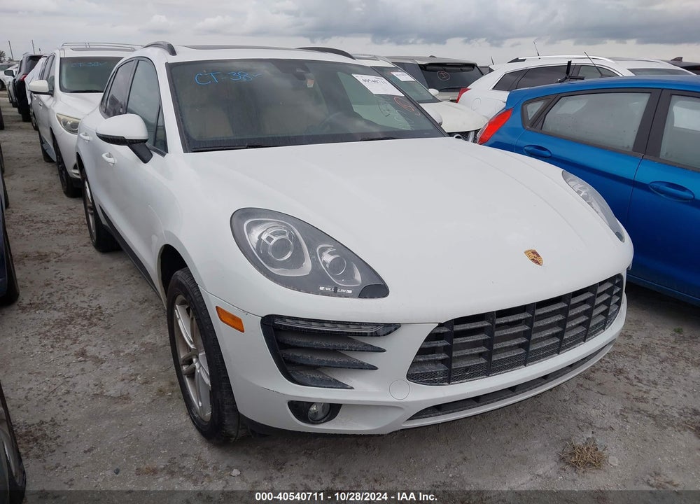 2017 PORSCHE MACAN VIN: WP1AA2A52HLB09432