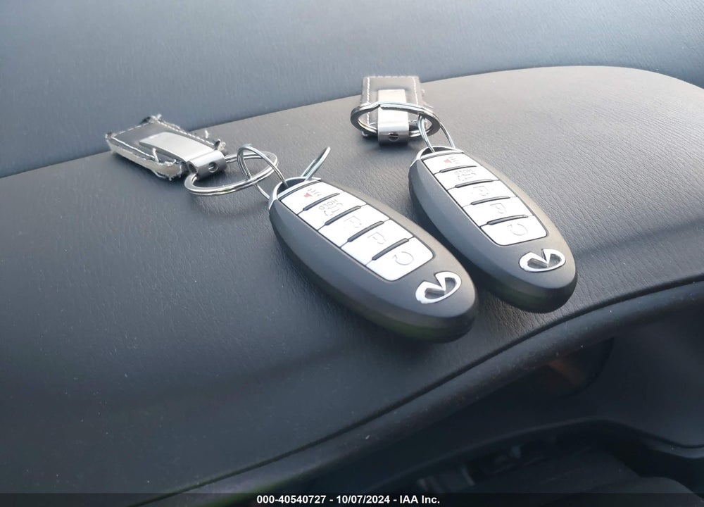 2014 INFINITI QX60 HYBRID VIN: 5N1CL0MM8EC521132