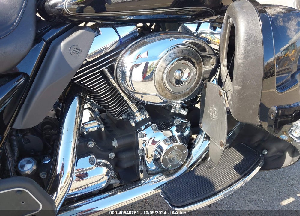 2008 HARLEY-DAVIDSON FLHTCUI VIN: 1HD1FC4128Y651231