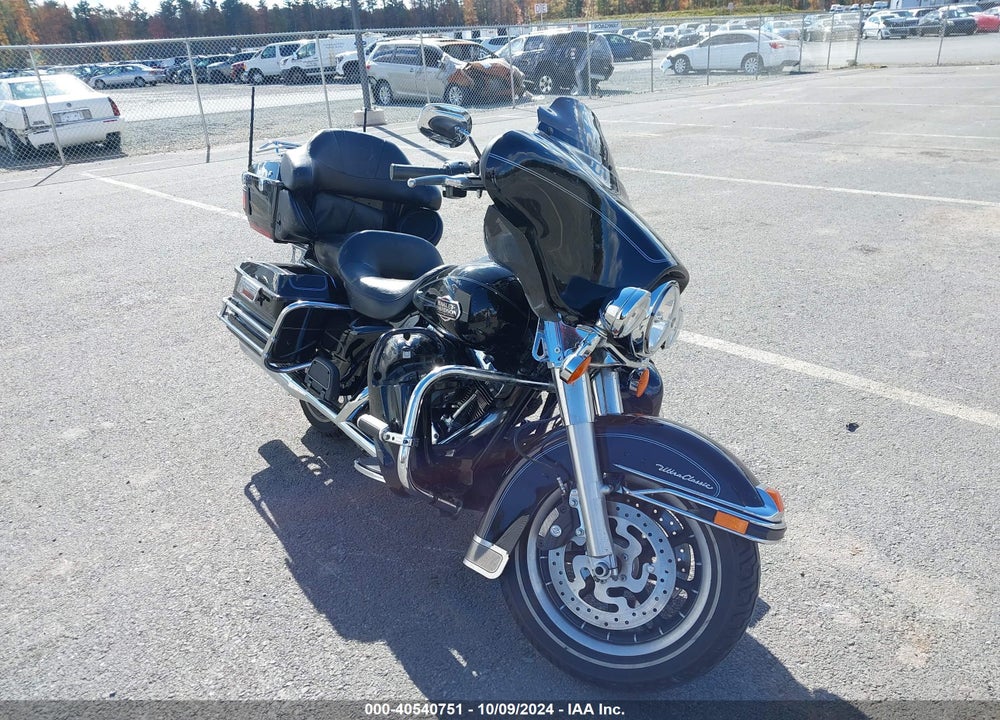2008 HARLEY-DAVIDSON FLHTCUI VIN: 1HD1FC4128Y651231
