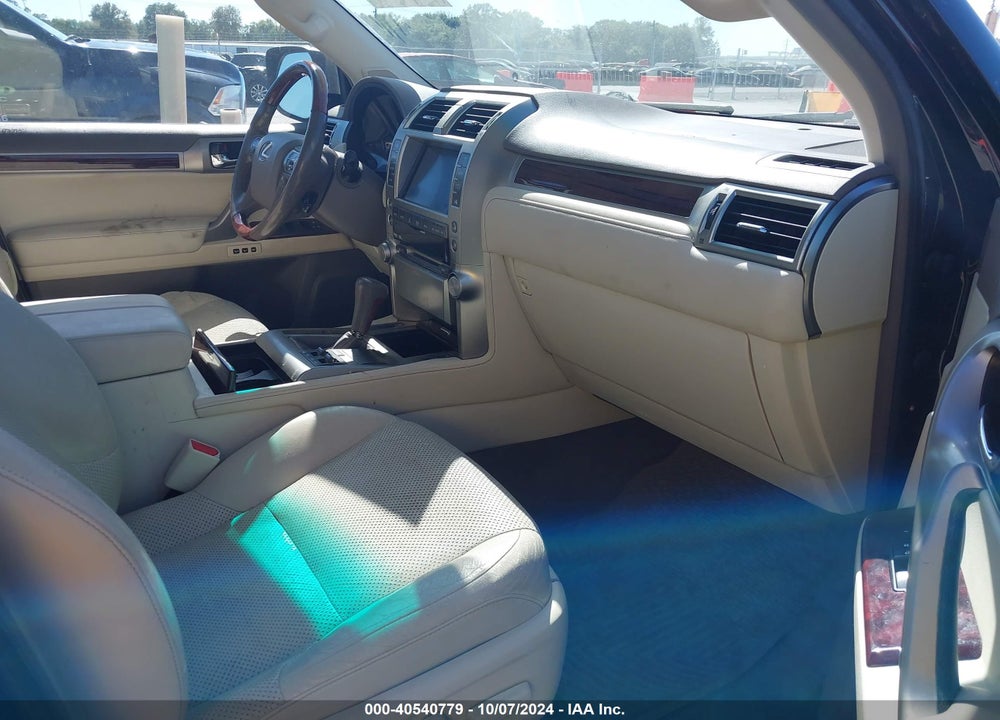 2010 LEXUS 460 VIN: JTJBM7FX6A5006302