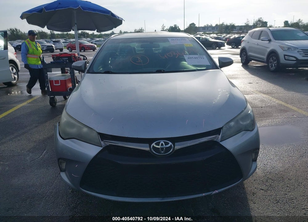 2017 TOYOTA CAMRY SE VIN: 4T1BF1FK8HU657571