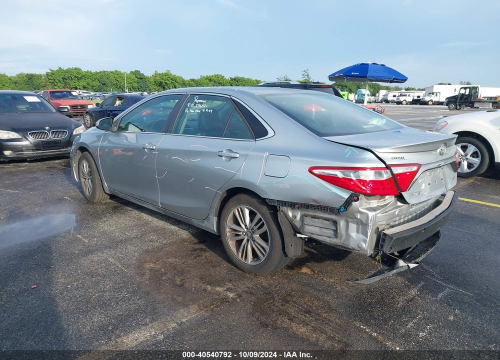 2017 TOYOTA CAMRY SE VIN: 4T1BF1FK8HU657571