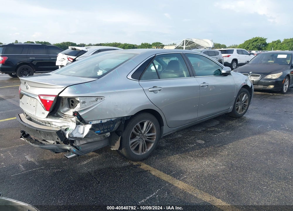 2017 TOYOTA CAMRY SE VIN: 4T1BF1FK8HU657571