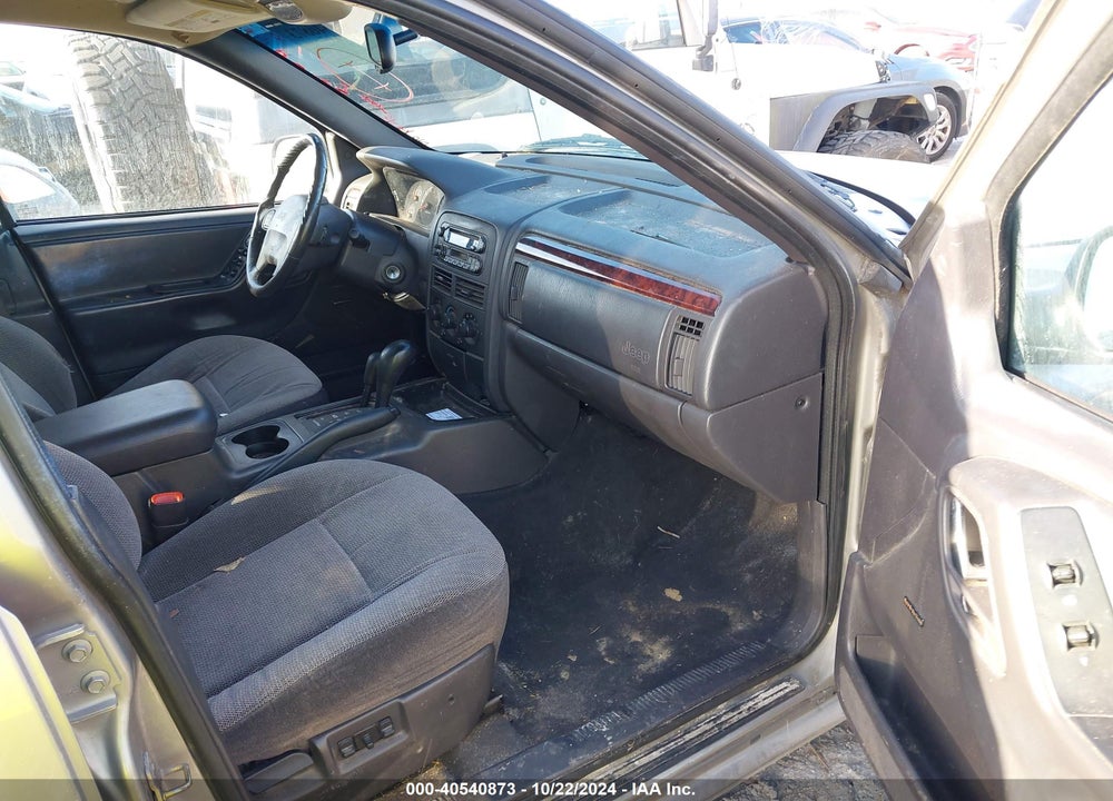 2000 JEEP GRAND CHEROKEE LAREDO VIN: 1J4GW48S3YC327507