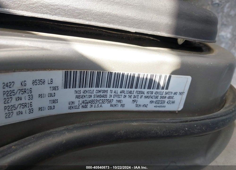 2000 JEEP GRAND CHEROKEE LAREDO VIN: 1J4GW48S3YC327507