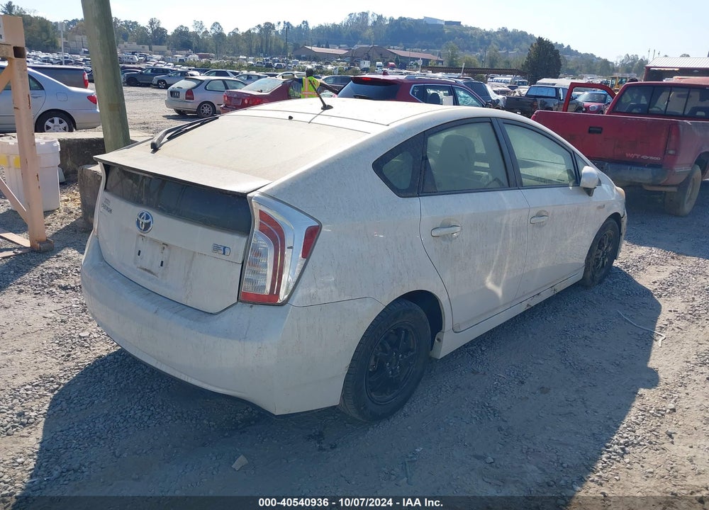 2013 TOYOTA PRIUS TWO VIN: JTDKN3DU7D0354404