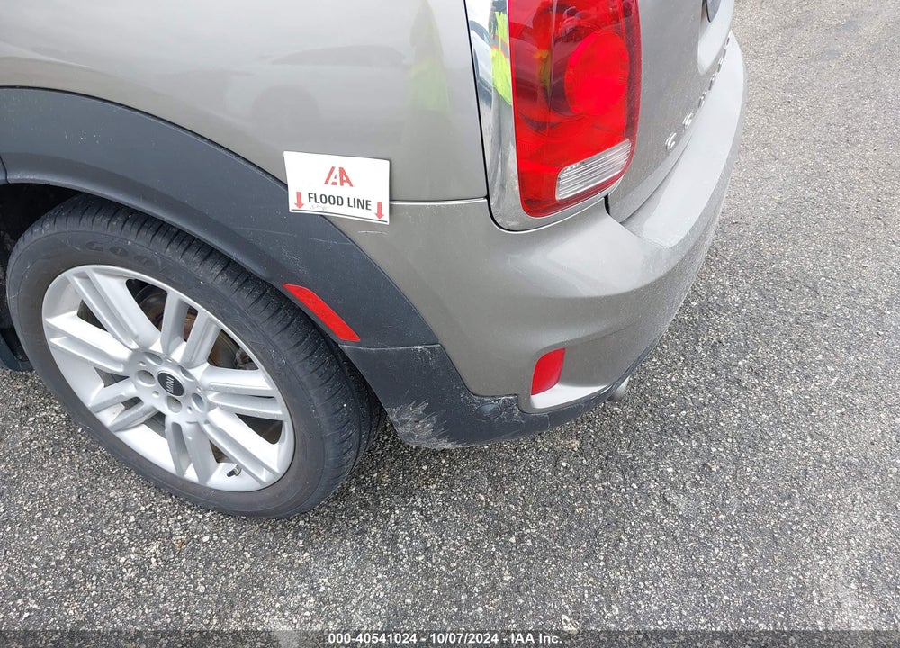2017 MINI COUNTRYMAN COOPER S VIN: WMZYT3C33H3D98996
