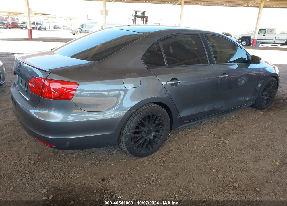 2013 VOLKSWAGEN JETTA 2.0L S VIN: 3VW1K7AJ6DM411255