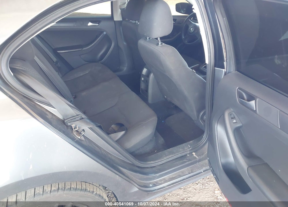 2013 VOLKSWAGEN JETTA 2.0L S VIN: 3VW1K7AJ6DM411255