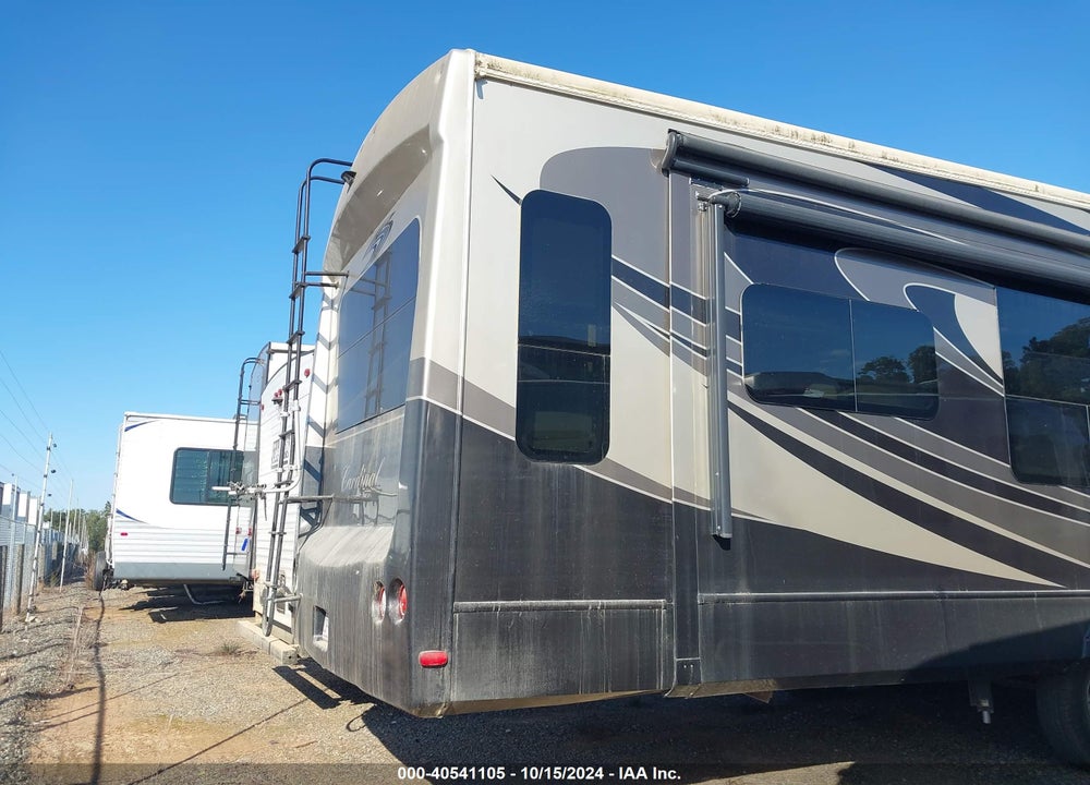 2015 FOREST RIVER 3850RL VIN: 4X4FCAR28FG100840
