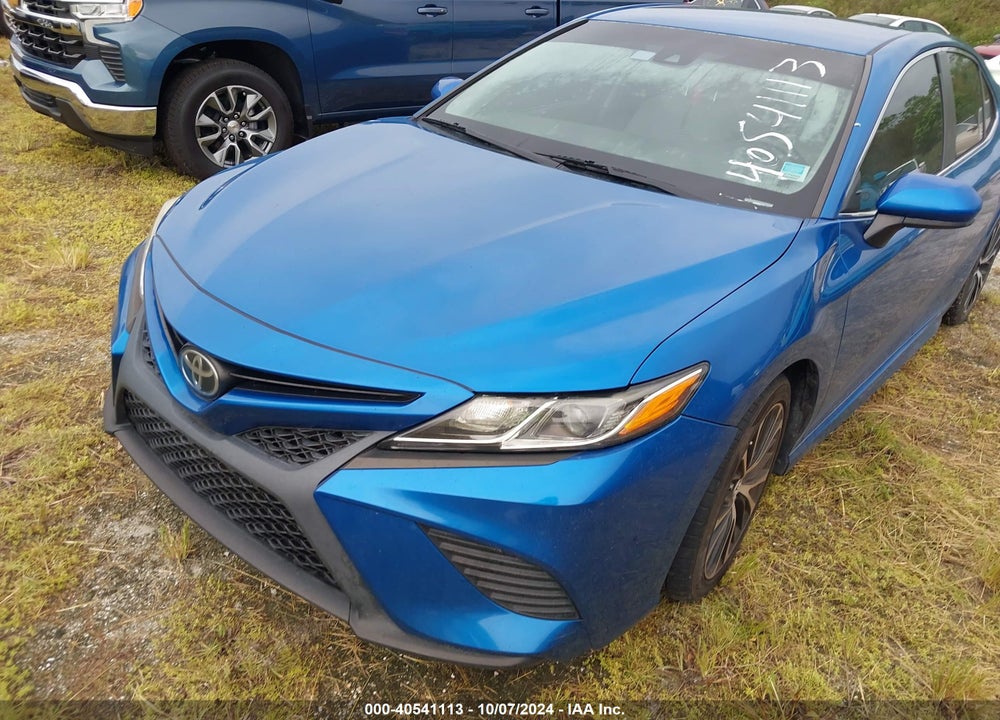 2018 TOYOTA CAMRY SE VIN: 4T1B11HK2JU100740