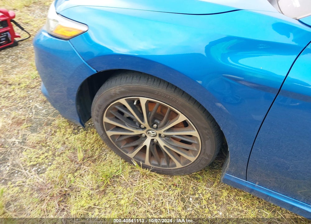 2018 TOYOTA CAMRY SE VIN: 4T1B11HK2JU100740