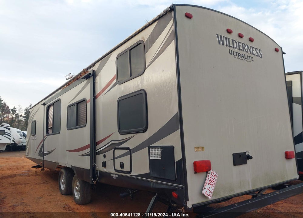 2016 WILDERNESS ULTRALITE VIN: 5SFNB3525GE302700