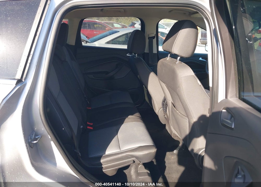 2017 FORD ESCAPE SE VIN: 1FMCU9GD7HUB94394