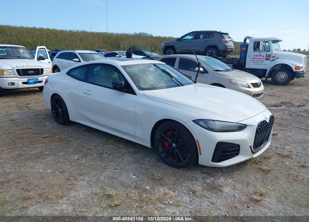 2022 BMW M440I VIN: WBA83AP05NCK25006