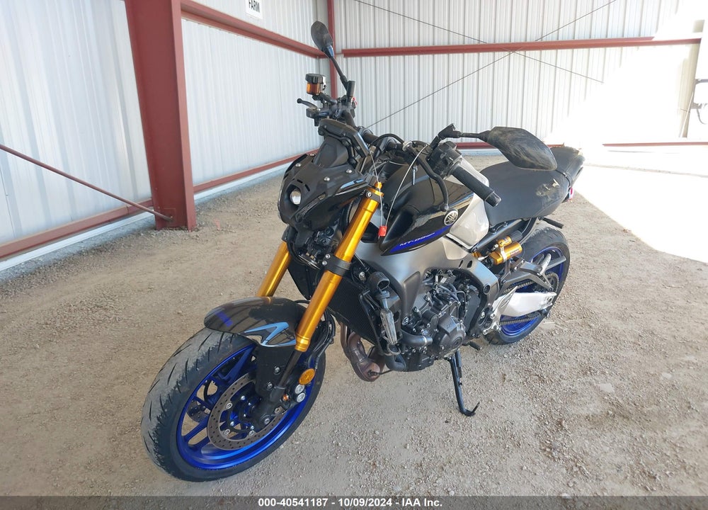 2023 YAMAHA MT09 DC VIN: JYARN72Y9PA000616