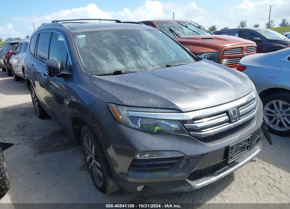2018 HONDA PILOT TOURING VIN: 5FNYF6H92JB037769