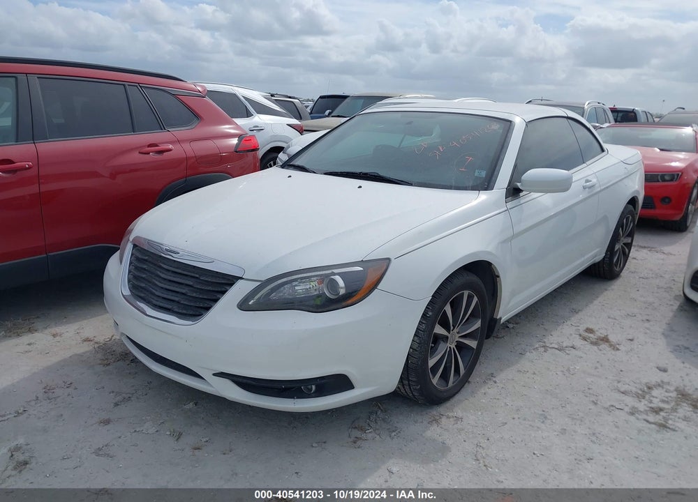 2014 CHRYSLER 200 S VIN: 1C3BCBGGXEN134897