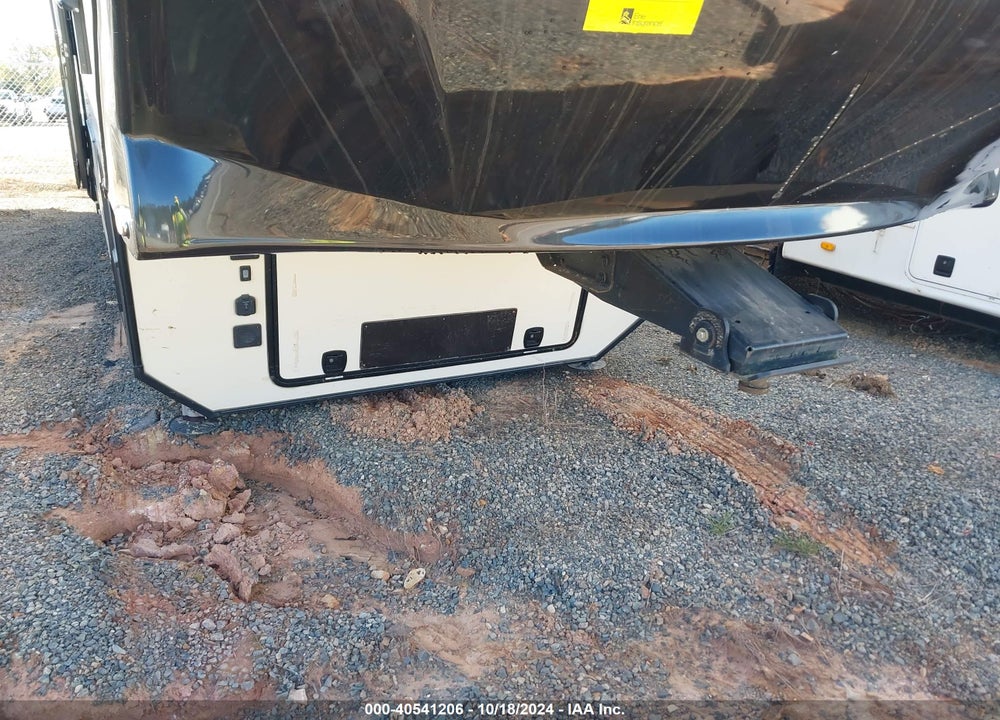 2017 VANLEIGH RV 365RL VIN: 1V9FC3925HV206436